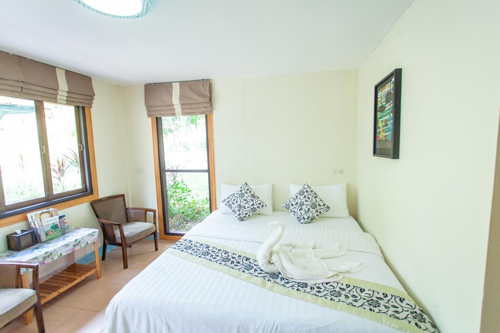 Dusit Talai Resort Nong Nam Daeng Exterior photo